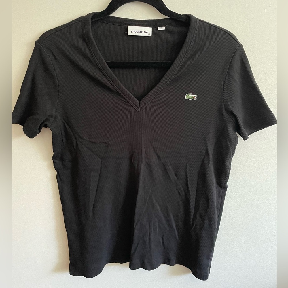 #120- Lacoste Women's V-Neck T-Shirt, black, size 40